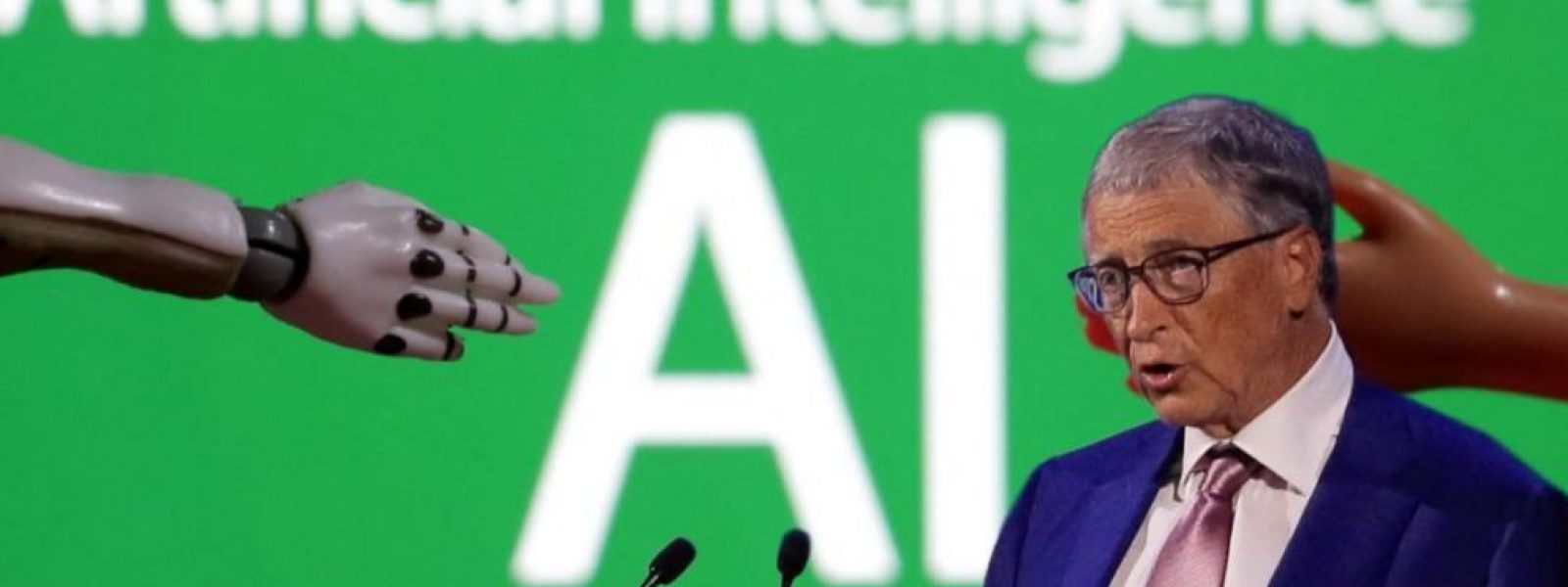 Μπιλ Γκέιτς: «Σε 20 χρόνια ο καπιταλισμός ίσως να μην λειτουργεί όπως τον ξέρουμε λόγω της τεχνητής νοημοσύνης»