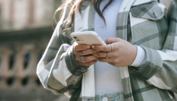 &Mu;&epsilon;&gamma;&alpha;&lambda;ύ&tau;&epsilon;&rho;&epsilon;&sigmaf; &omicron;&theta;ό&nu;&epsilon;&sigmaf; &zeta;&eta;&tau;&omicron;ύ&nu; &omicron;&iota; &Epsilon;&upsilon;&rho;&omega;&pi;&alpha;ί&omicron;&iota; &gamma;&iota;&alpha; &sigma;&eta;&mu;&alpha;&nu;&tau;&iota;&kappa;έ&sigmaf; &epsilon;&rho;&gamma;&alpha;&sigma;ί&epsilon;&sigmaf; &alpha;&pi;ό &tau;&omicron; &kappa;&iota;&nu;&eta;&tau;ό &ndash; &Tau;&iota;&sigmaf; &alpha;&phi;ή&nu;&omicron;&upsilon;&nu; &eta;&mu;&iota;&tau;&epsilon;&lambda;&epsilon;ί&sigmaf; &upsilon;&pi;ό &tau;&omicron;&nu; &phi;ό&beta;&omicron; &lambda;&alpha;&theta;ώ&nu;