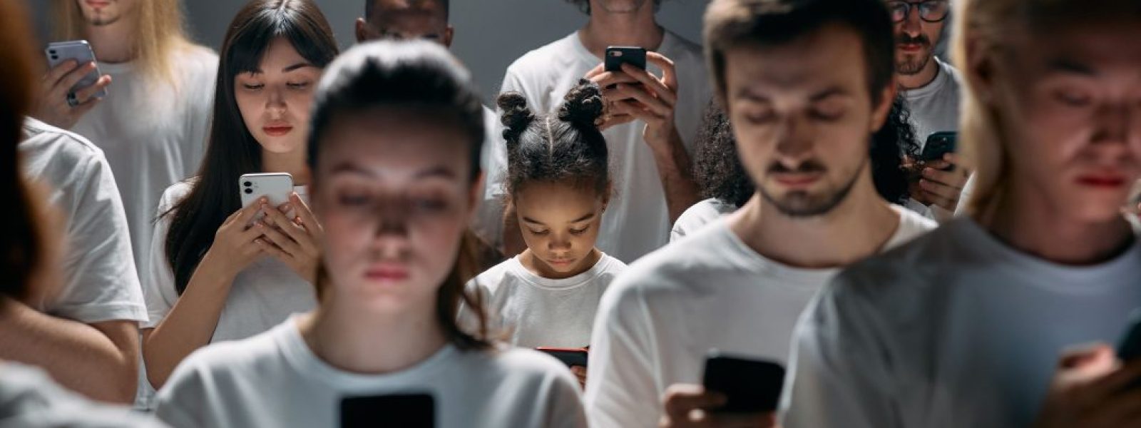 «Ναι, αλλά εγώ;»: Πώς ο αλγόριθμος των social media μας κάνει πιο εγωκεντρικούς | in.gr