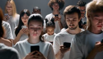 «Ναι, αλλά εγώ;»: Πώς ο αλγόριθμος των social media μας κάνει πιο εγωκεντρικούς | in.gr