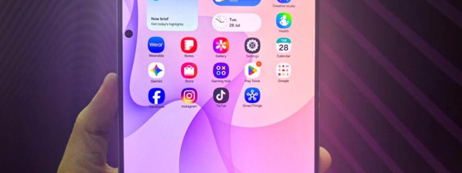 Ένα foldable ξεπερνά σε ζήτηση τη ναυαρχίδα της Samsung – MyPhone.gr