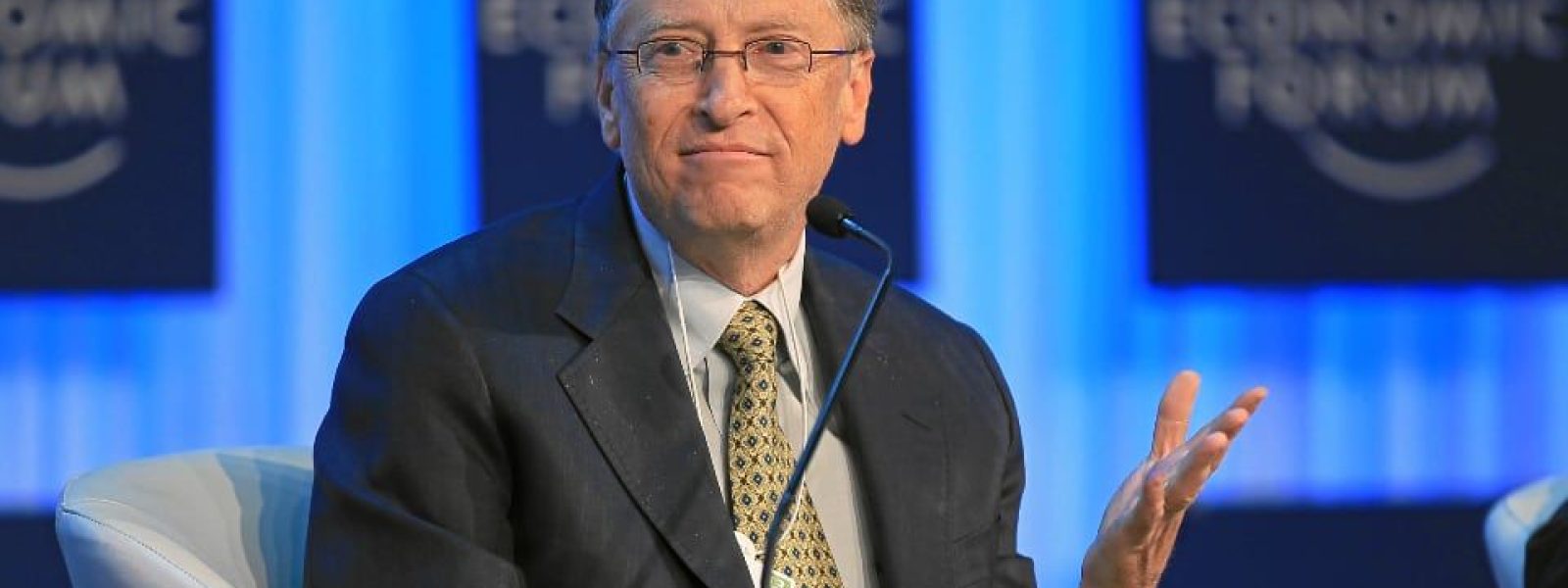 &Omicron; Bill Gates &pi;&rho;&omicron;&epsilon;&iota;&delta;&omicron;&pi;&omicron;&iota;&epsilon;ί &gamma;&iota;&alpha; &beta;&alpha;&theta;&iota;ά &alpha;&nu;&alpha;&tau;&rho;&omicron;&pi;ή &sigma;&tau;&eta;&nu; &epsilon;&rho;&gamma;&alpha;&sigma;ί&alpha; &alpha;&pi;ό &tau;&eta;&nu; AI &mdash; InfoCom