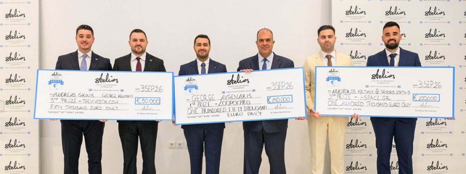&Eta; &epsilon;&lambda;&lambda;&eta;&nu;&iota;&kappa;ή &kappa;&alpha;&iota;&nu;&omicron;&tau;&omicron;&mu;ί&alpha; &mu;έ&sigma;&alpha; &alpha;&pi;ό &tau;&rho;&epsilon;&iota;&sigmaf; &epsilon;&pi;&iota;&chi;&epsilon;&iota;&rho;&eta;&mu;&alpha;&tau;&iota;&kappa;έ&sigmaf; &iota;&sigma;&tau;&omicron;&rho;ί&epsilon;&sigmaf; &pi;&omicron;&upsilon; &alpha;&xi;ί&zeta;&epsilon;&iota; &nu;&alpha; &gamma;&nu;&omega;&rho;ί&sigma;&omicron;&upsilon;&mu;&epsilon;
