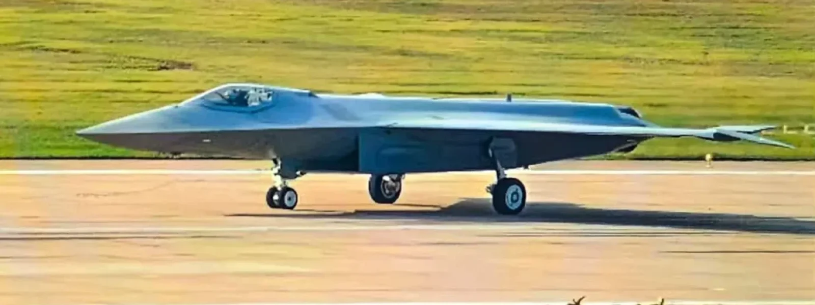 &Tau;&omicron; J-50 &tau;&eta;&sigmaf; &Kappa;ί&nu;&alpha;&sigmaf; &theta;&alpha; &mu;&pi;&omicron;&rho;&omicron;ύ&sigma;&epsilon; &nu;&alpha; &pi;&epsilon;&tau;ά&xi;&epsilon;&iota; &alpha;&upsilon;&tau;ό&nu;&omicron;&mu;&alpha; &kappa;&alpha;&iota; &chi;&omega;&rho;ί&sigmaf; GPS &alpha;&nu; &omicron; &pi;&iota;&lambda;ό&tau;&omicron;&sigmaf; &chi;ά&sigma;&epsilon;&iota; &tau;&iota;&sigmaf; &alpha;&iota;&sigma;&theta;ή&sigma;&epsilon;&iota;&sigmaf; &tau;&omicron;&upsilon;! &ndash; Techmaniacs