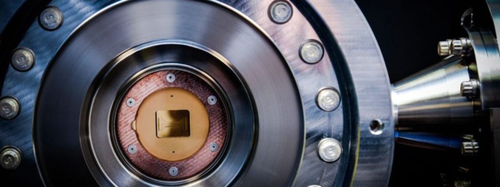 &Eta; Quantinuum &xi;&epsilon;&pi;έ&rho;&alpha;&sigma;&epsilon; &tau;&alpha; &kappa;&lambda;&alpha;&sigma;&iota;&kappa;ά ό&rho;&iota;&alpha; &mu;&epsilon; &tau;&omicron; &kappa;&beta;&alpha;&nu;&tau;&iota;&kappa;ό H2 | XBLOG.GR
